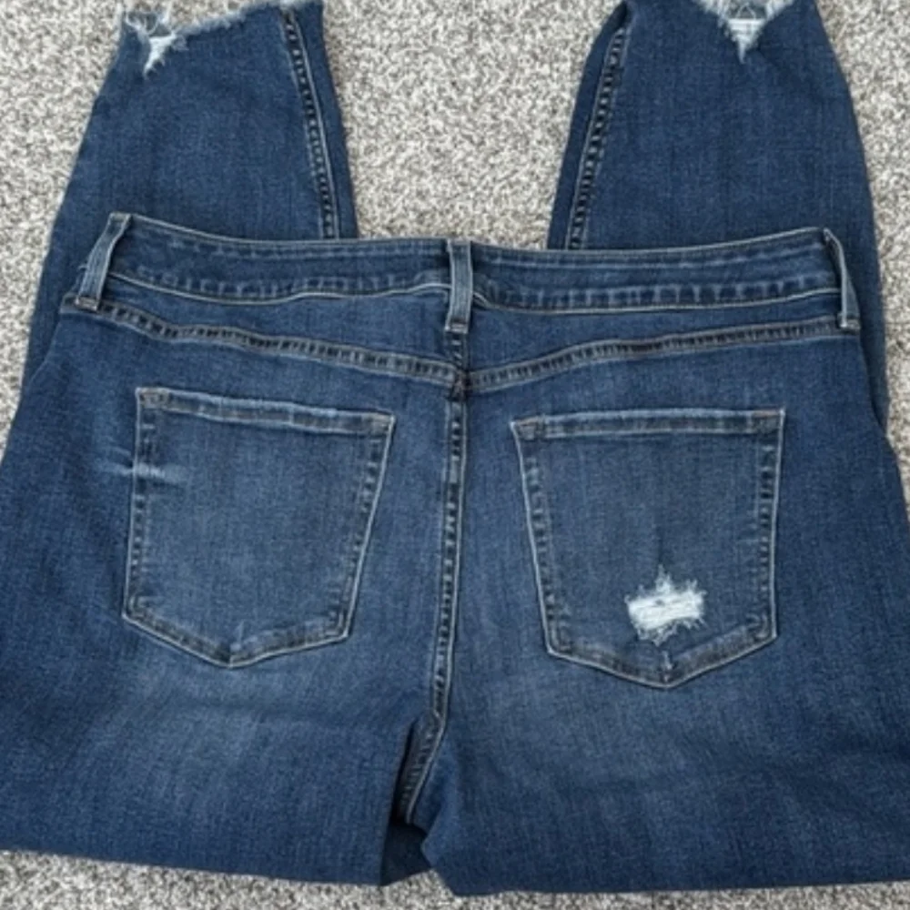 High Rise Button-fly Super Skinny M Jeans - Picture 4 of 8